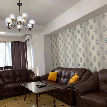 Apartment In The Center Of Єреван Екстер'єр фото